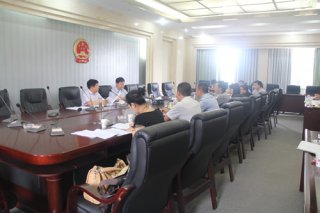 政府領(lǐng)導(dǎo)、企業(yè)代表參加了崇禮新城投資合作協(xié)議討論會